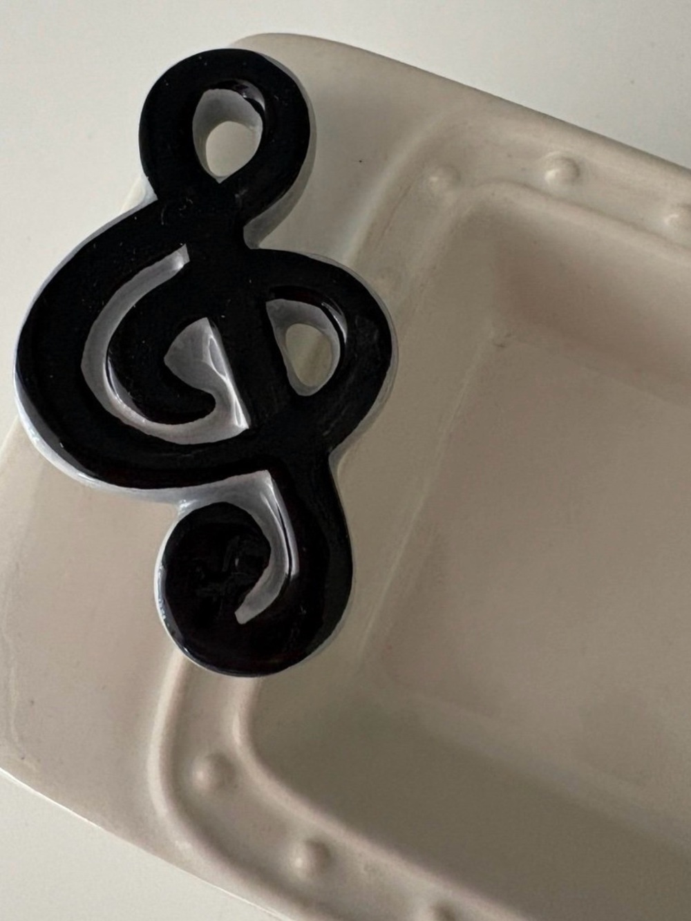 Nora Fleming TREBLE CLEF 'Music To My Ears' Mini RARE HTF